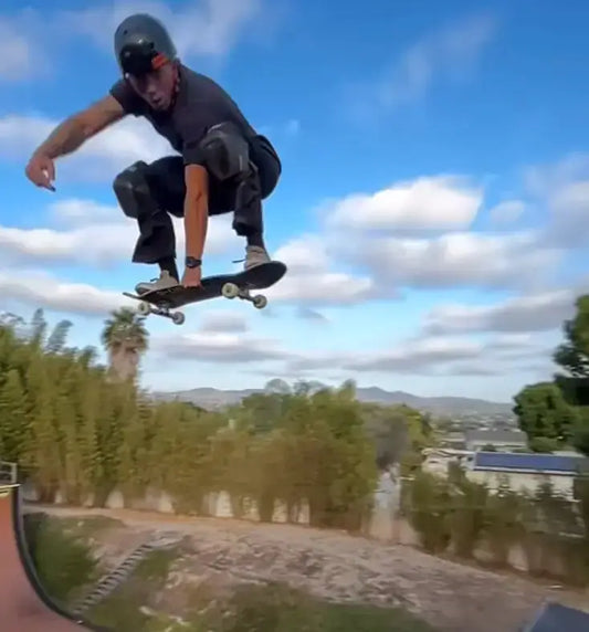 Neto Tammenhaim: Shredding the Skatepark and Representing Clayer Since 2022 Shop name