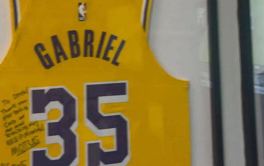 Why-Dr.-Drew-Former-Lakers-PT-Recommends-Clayer-for-Elite-Recovery CLAYER- best healthy and active personal care